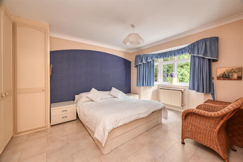 House in Wolverhampton, Compton - View 5