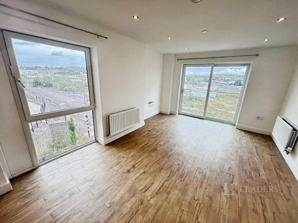 Apartment in Luton - View 2