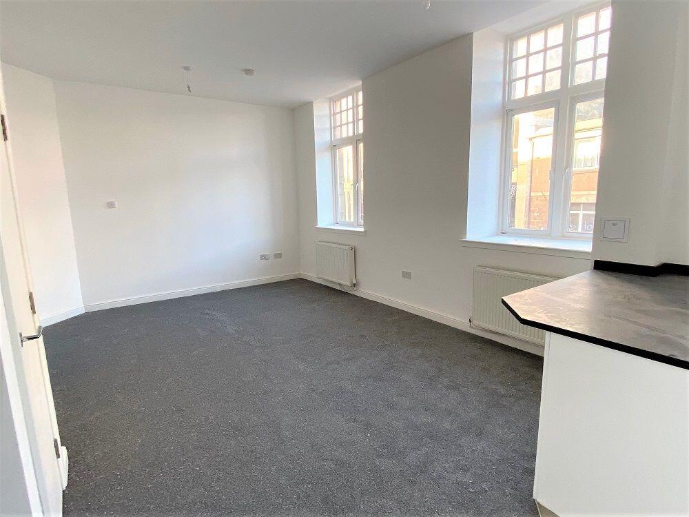 Apartment in Dunfermline, Abbey Parks, Central Dunfermline - View 2