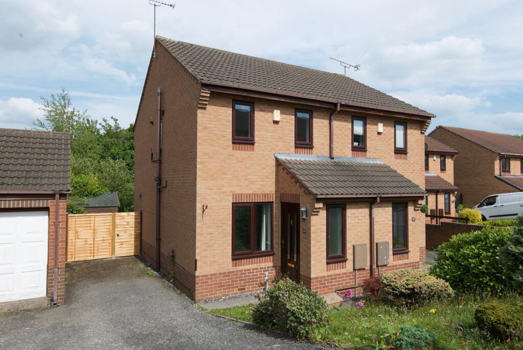 Main image of property: Meadowside Close, Wingerworth, S42