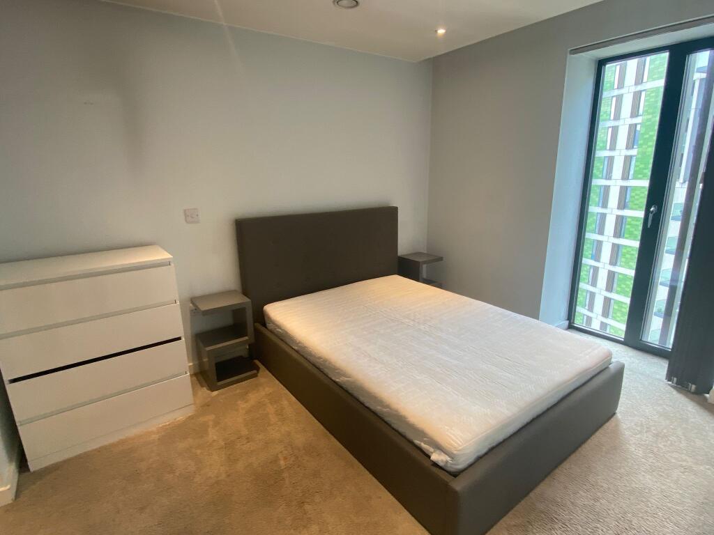 Apartment in Manchester, City Centre - View 3