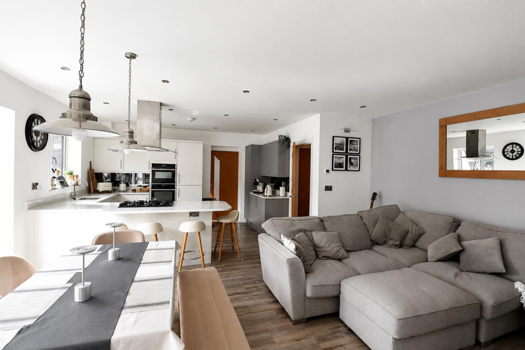 House in St. Leonards-on-Sea, Hollington - View 4