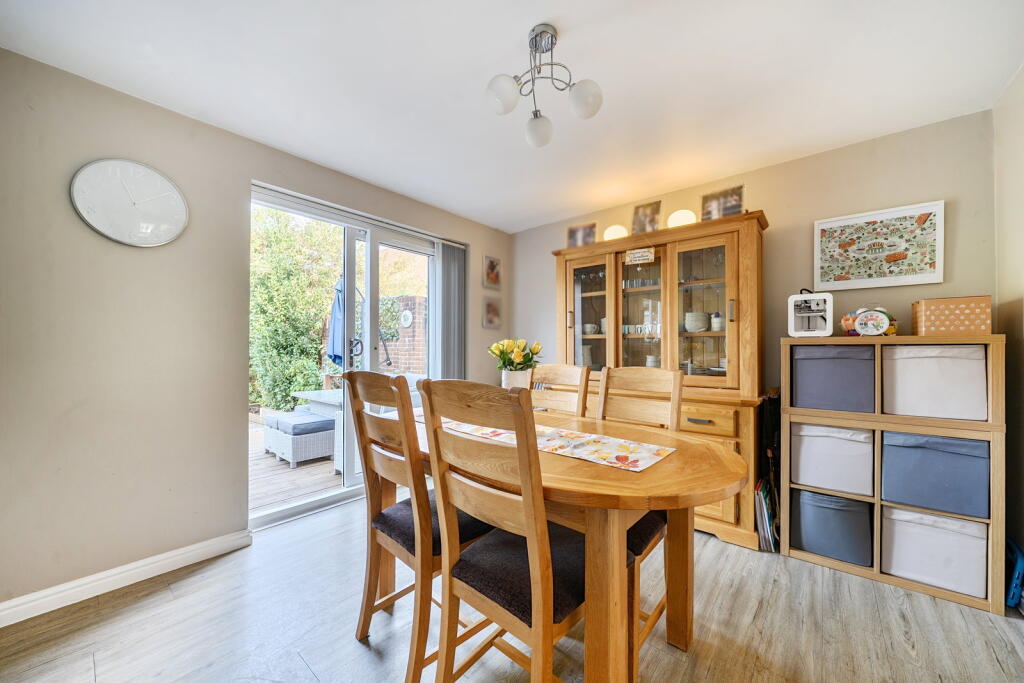 House in Basingstoke and Deane, Bramley - View 5