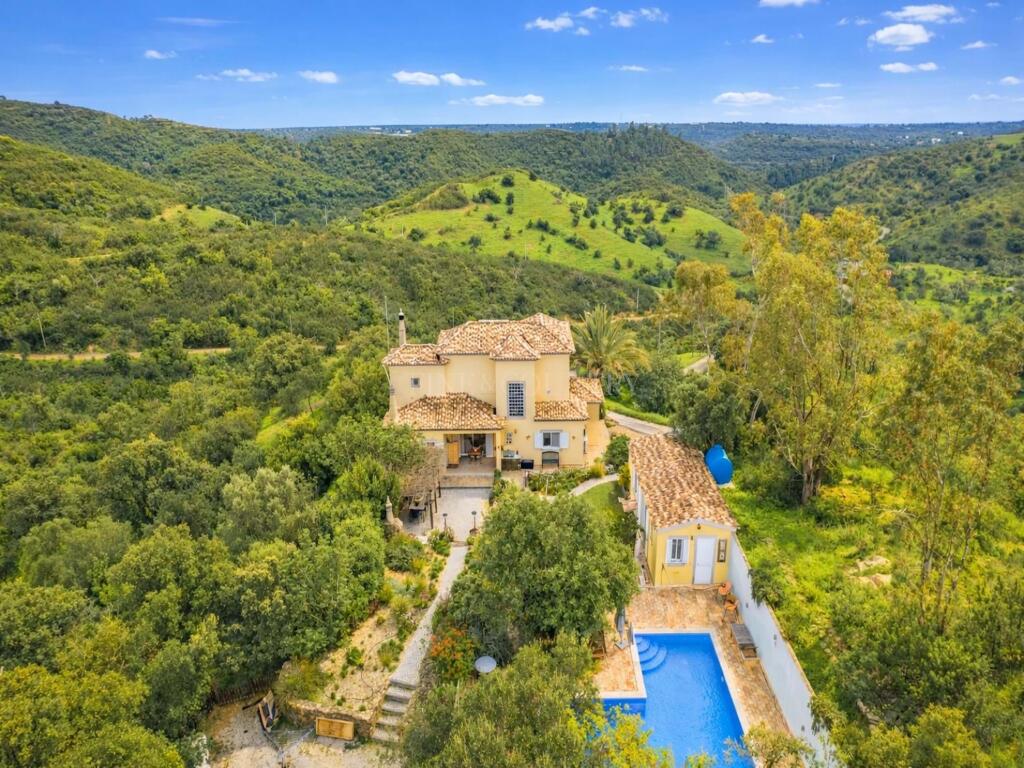 Main image of property: Algarve, Santa Catarina da Fonte do Bispo