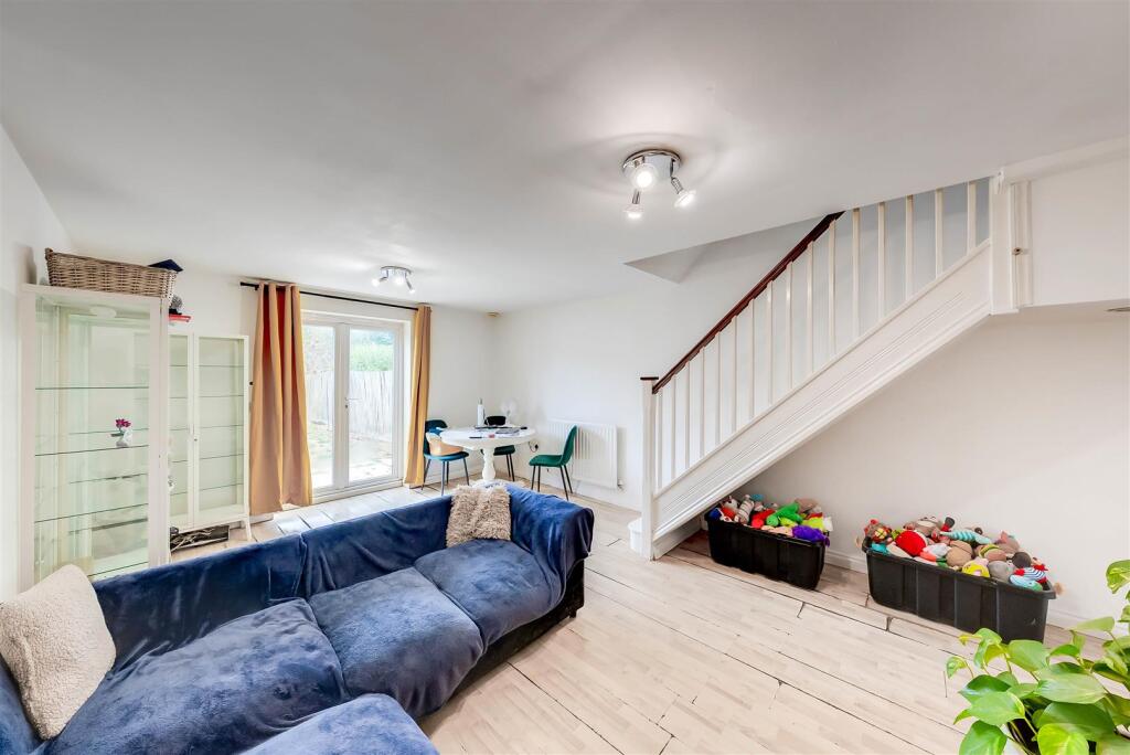 House in Dartford, Heath Side, Joydens Wood - View 5