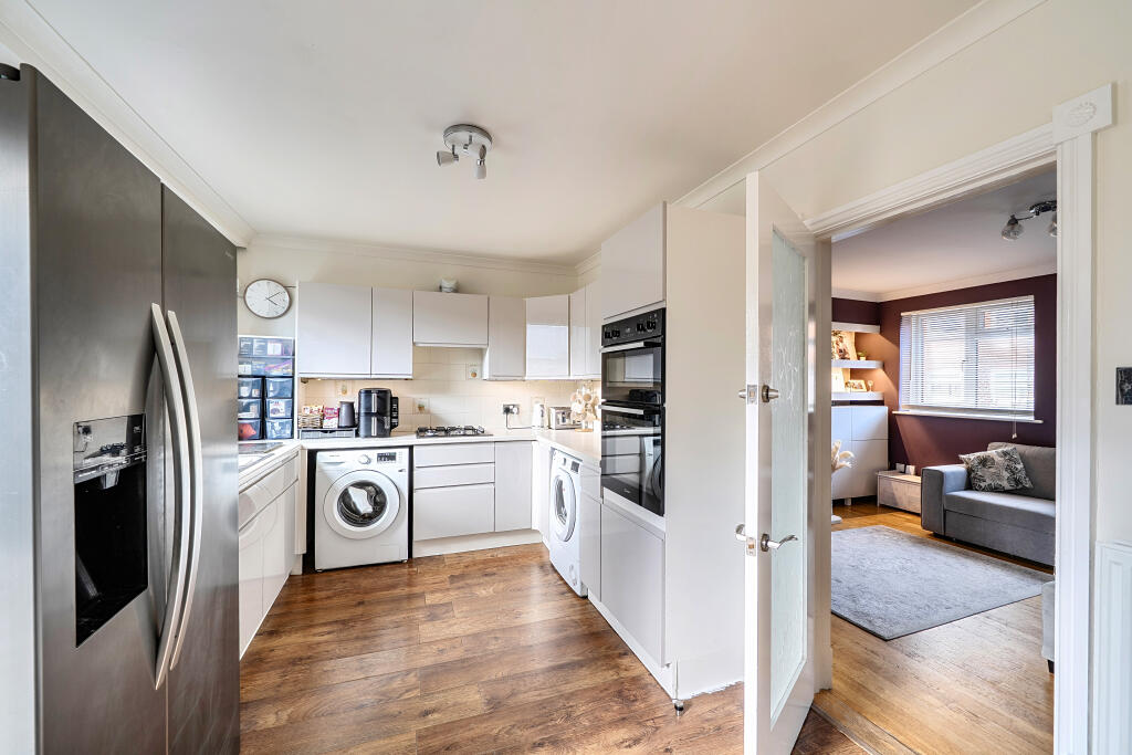 House in Swindon - View 5
