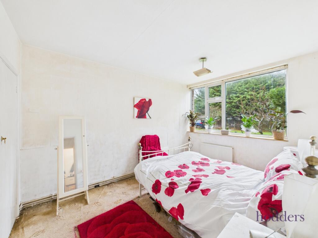 Addlestone, Surrey, KT15 photo 4