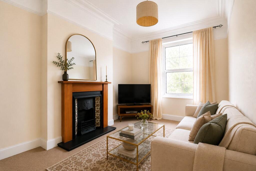 Main image of property: Cotham Brow, Bristol, BS6