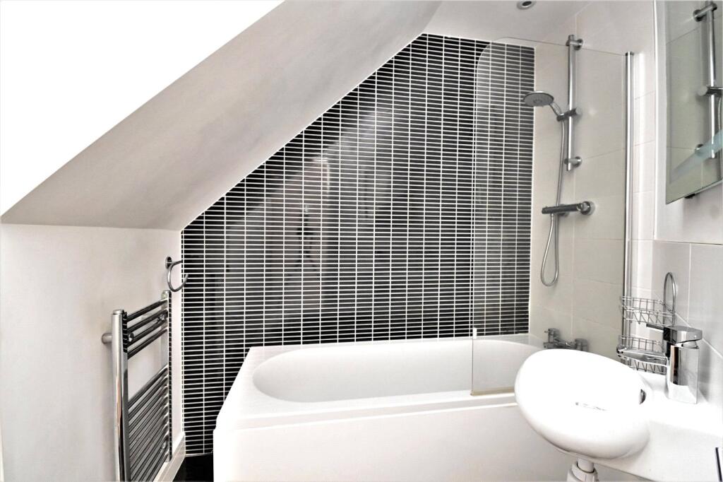 Apartment in Basingstoke and Deane, Lychpit, Riverdene - View 6
