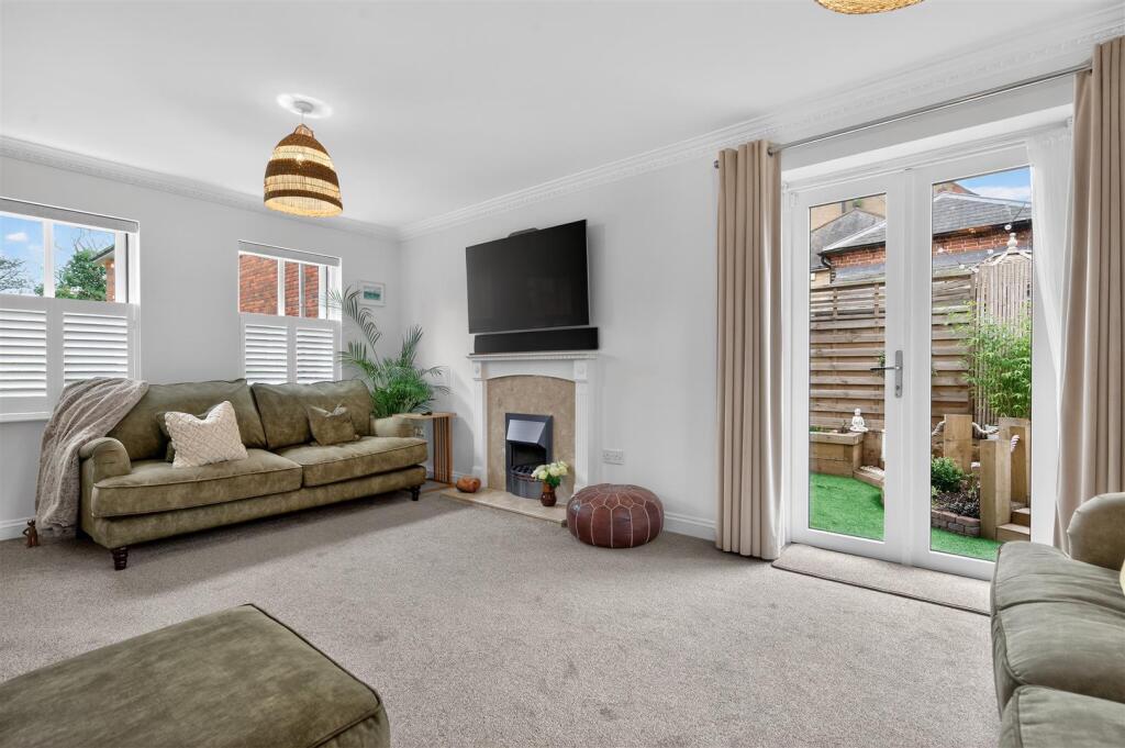 House in Christchurch, Purewell - View 4