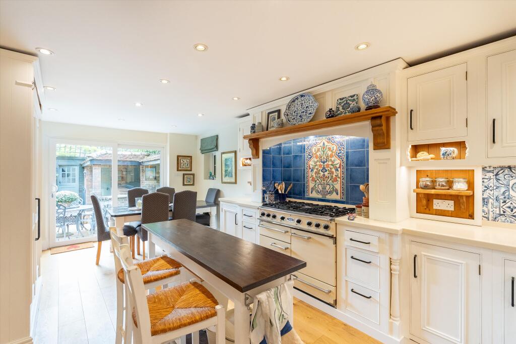 House in Kingston upon Thames - View 4