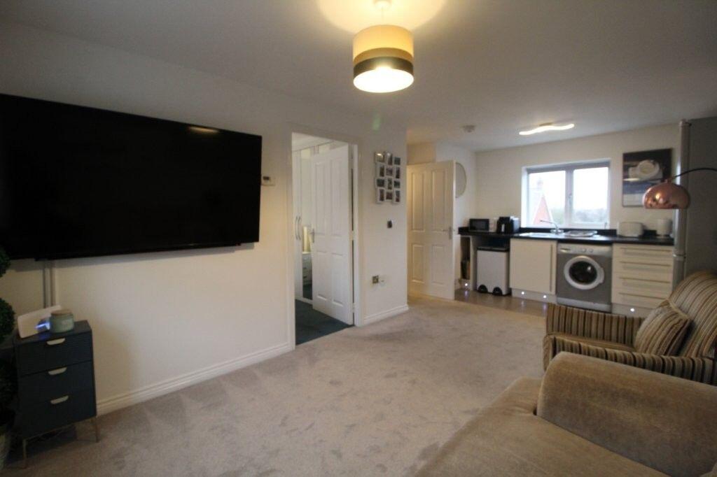 Crowsley Road, Bedford photo 5