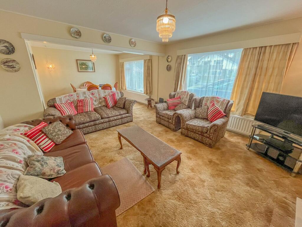 House in Rugby, Overslade - View 2
