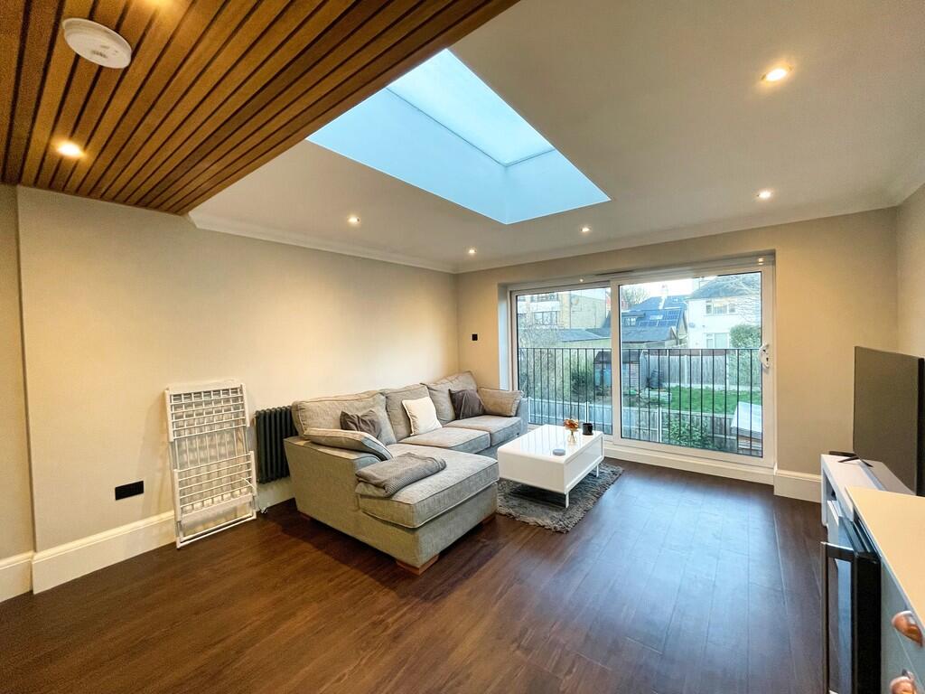 Main image of property: Clifftown Parade, Westcliff On Sea