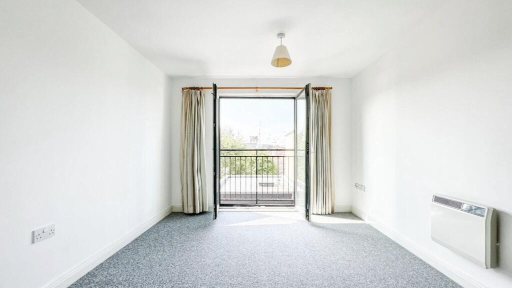 Apartment in Bristol, Wapping Wharf, Southville - More
