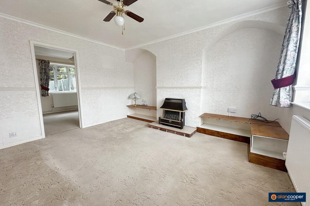 Bradestone Road, Nuneaton, CV11 4QS photo 3