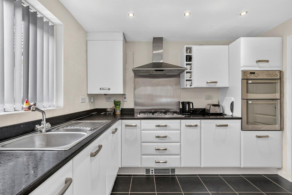 House in Nottingham - More