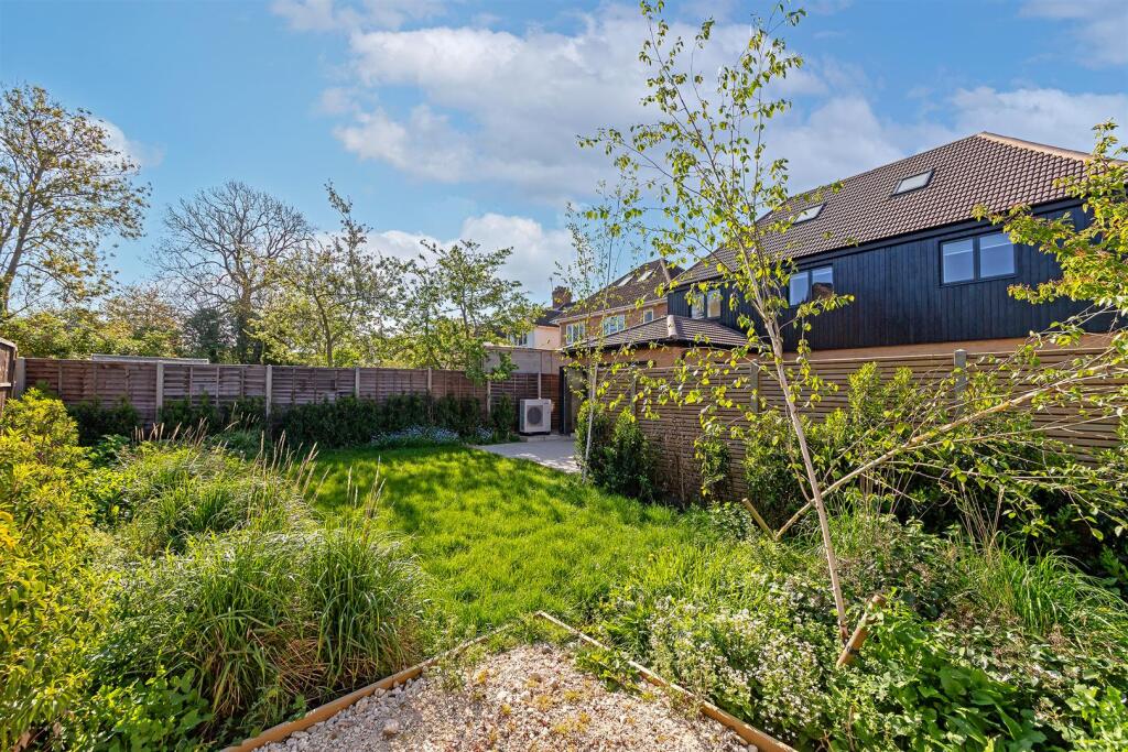 Additional image 23 of Wildwood Avenue, Bricket Wood, St. Albans