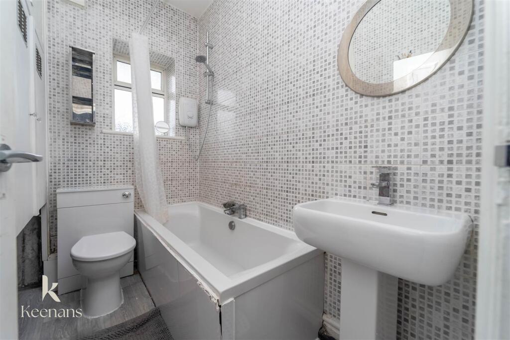 House in Ribble Valley, Clitheroe - More