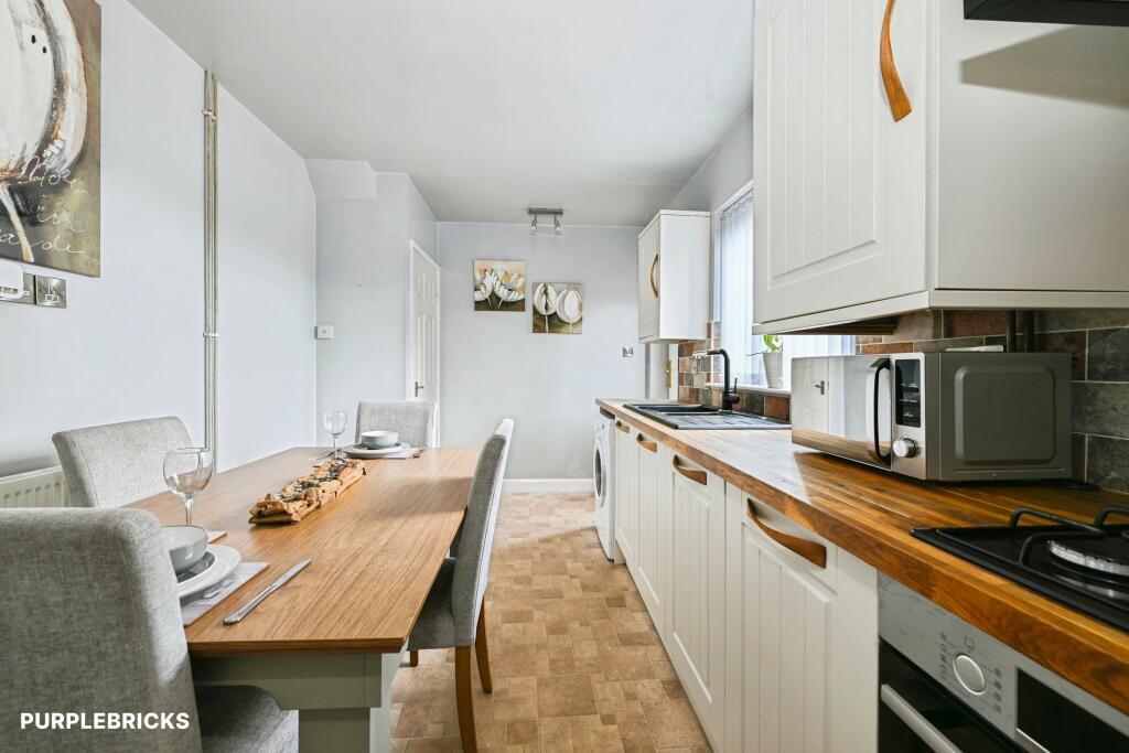 House in Nottingham - View 5