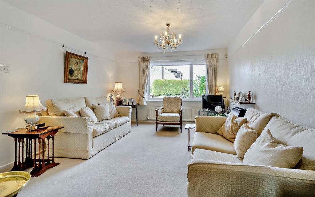 Partridge Way, Cirencester - View 4