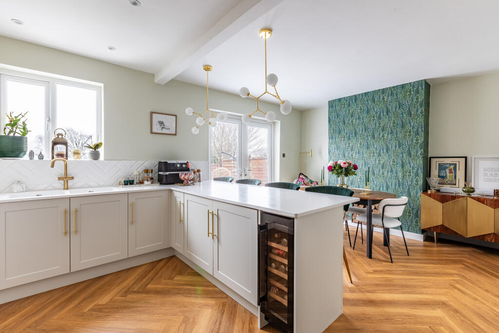 House in Weston-super-Mare, Preanes Green - View 2