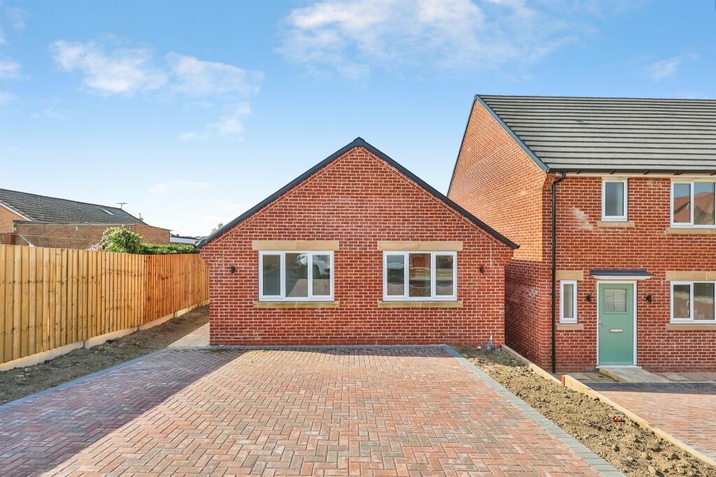 Main image of property: Pinfold Road, Giltbrook, Nottingham