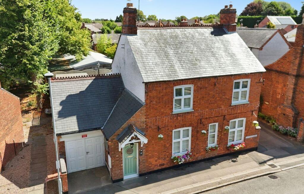 3-bed detached on Station Road, Littlethorpe, Leicester, £300,000