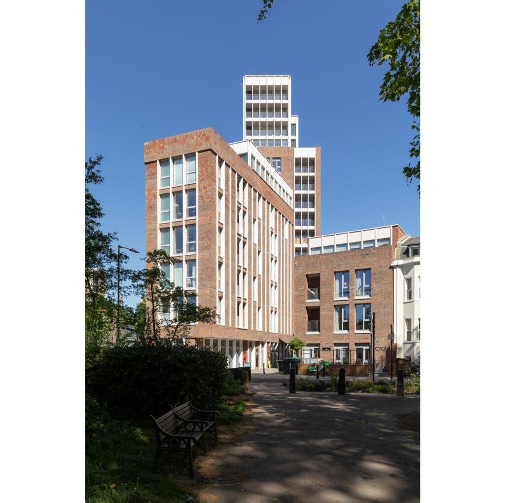 1 Maple Path, London, E5 - View 2