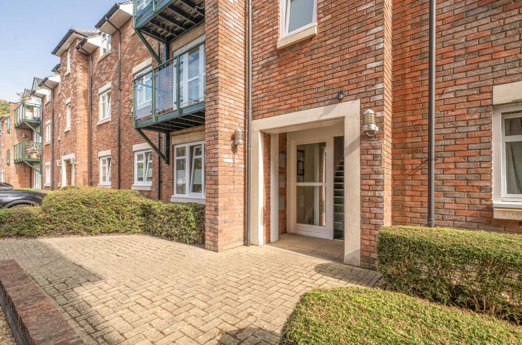 Apartment in Chichester, East Broyle - More