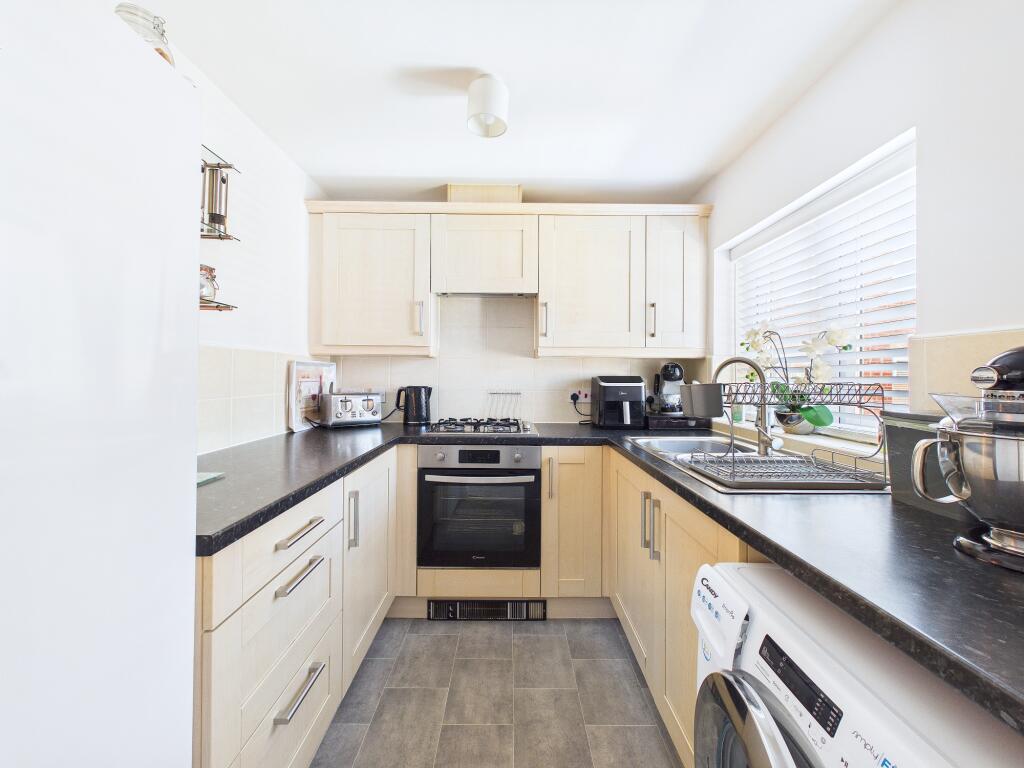 Apartment in Warrington - More