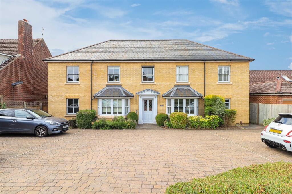 Main image of property: Histon Road, Cambridge