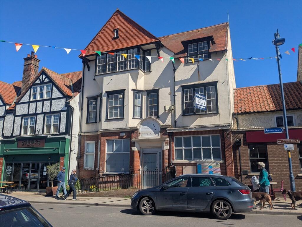 Main image of property: 43 High Street, Sheringham, Norfolk, NR26 8DS