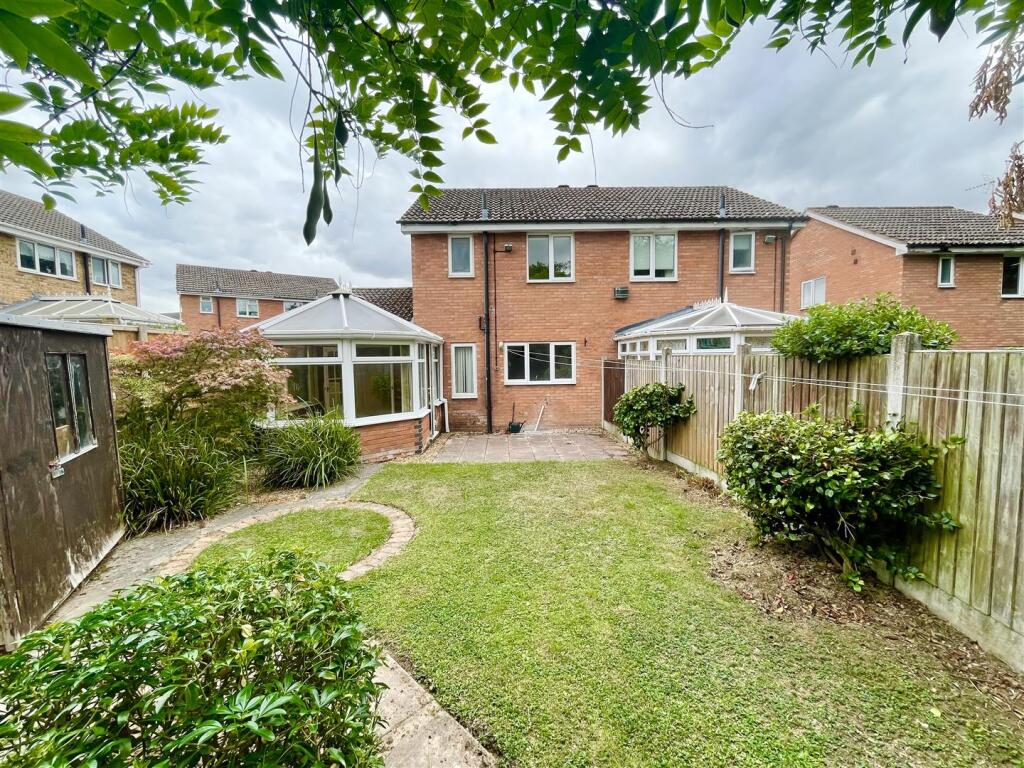Walkford Close, Radbrook Green, Shrewsbury photo 2