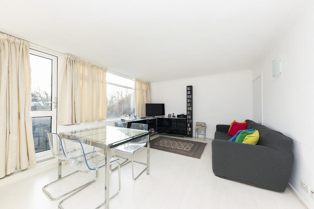 Main image of property: Blincoe Close, SW19: 2 bed 2 rec 1 bath 