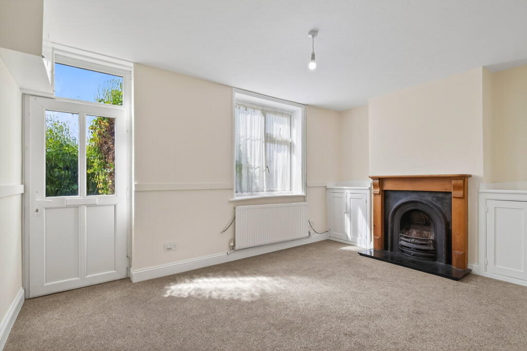 House in Market Harborough, Arthingworth - View 2