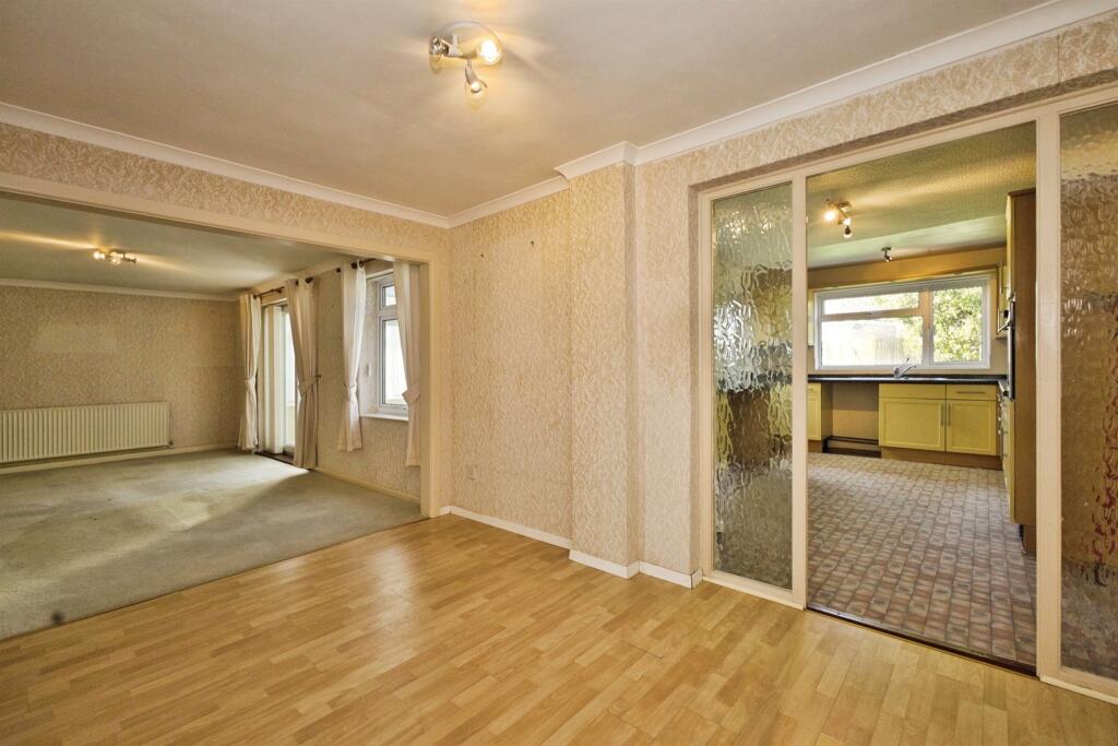 Additional image 5 of Burroughes Avenue, Yeovil