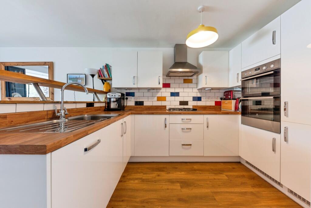 House in South Kesteven, Grantham - View 3