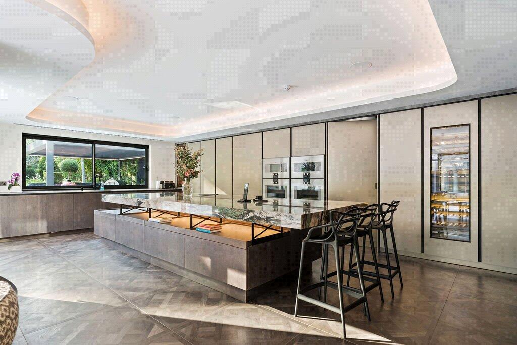 House in London - More
