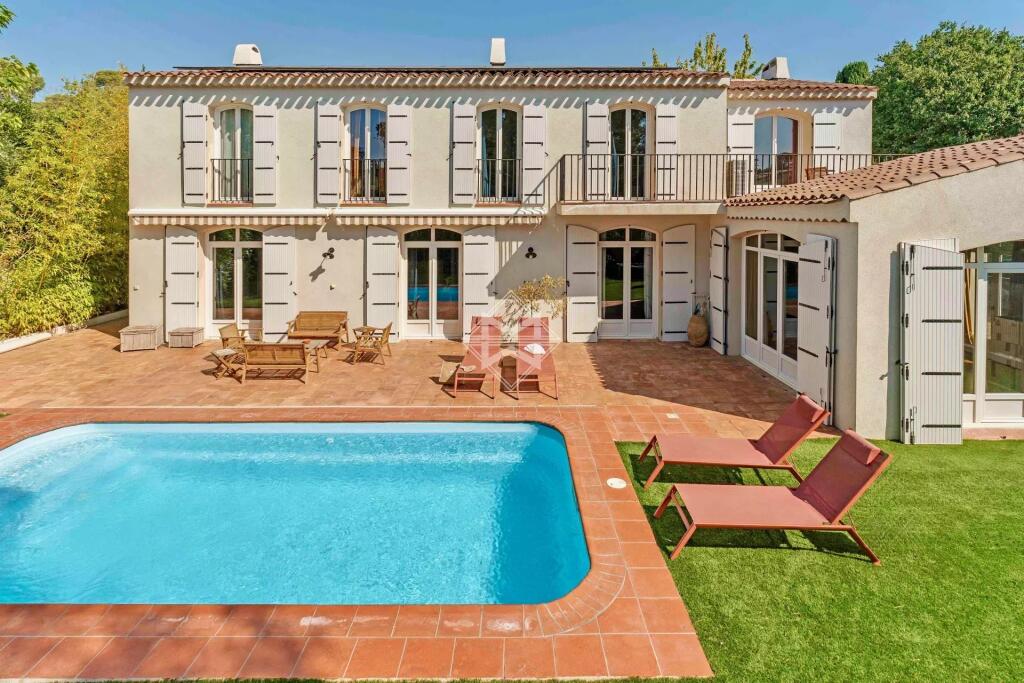 Main image of property: Provence-Alps-Cote d`Azur, Var, Toulon