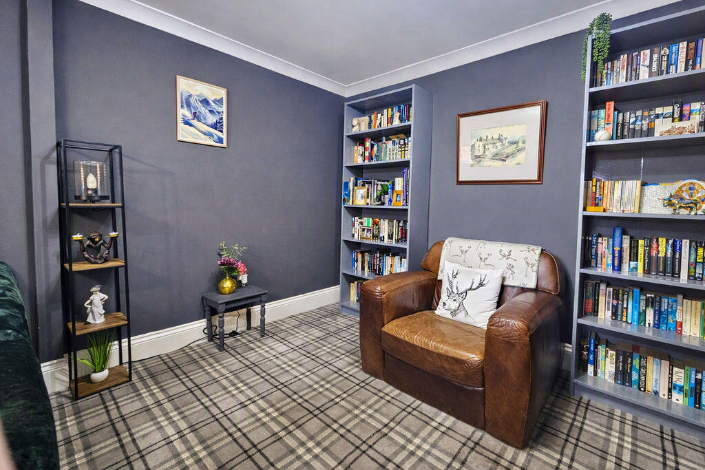 House in Gosport, Lee-on-the-Solent - View 3