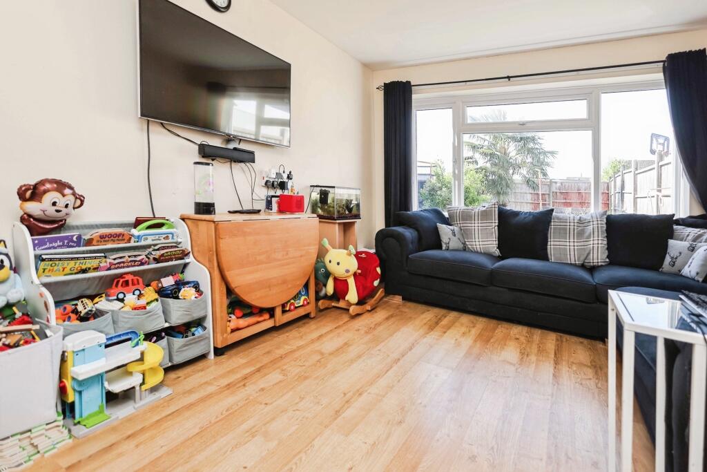 House in Worcester - More