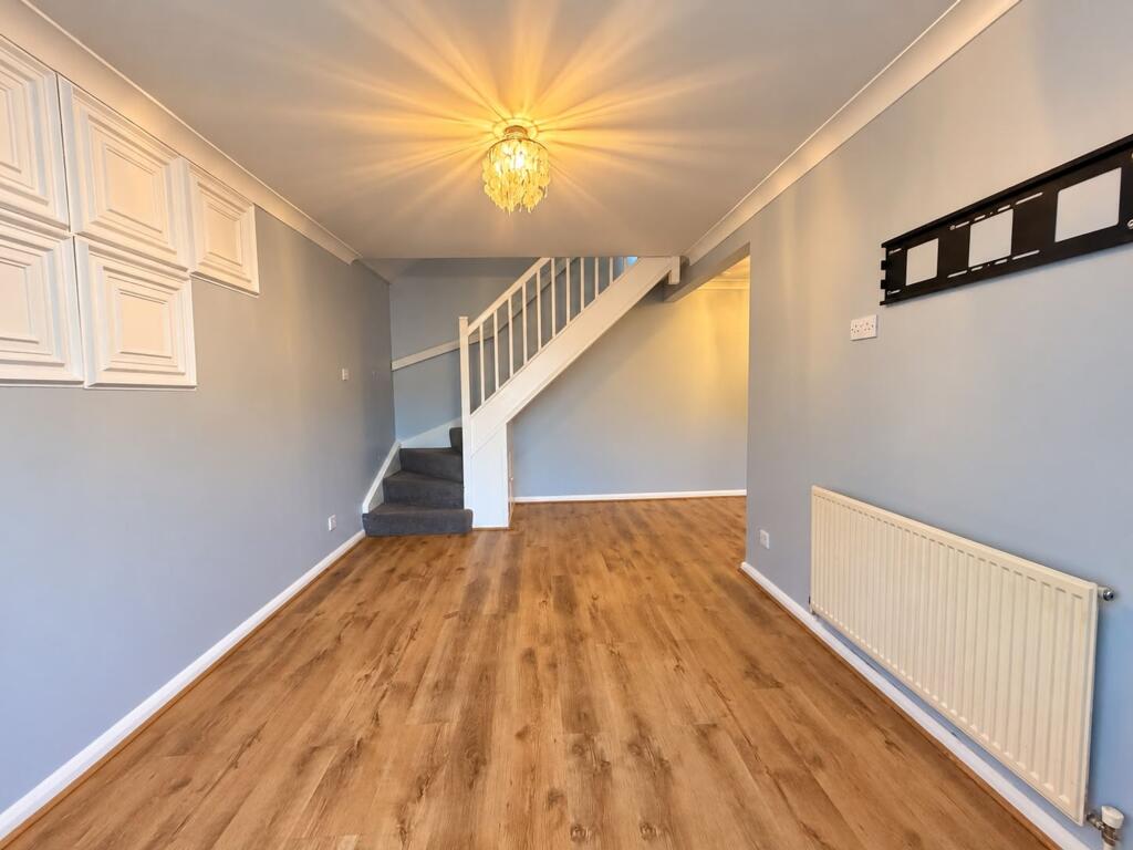House in Luton - View 2