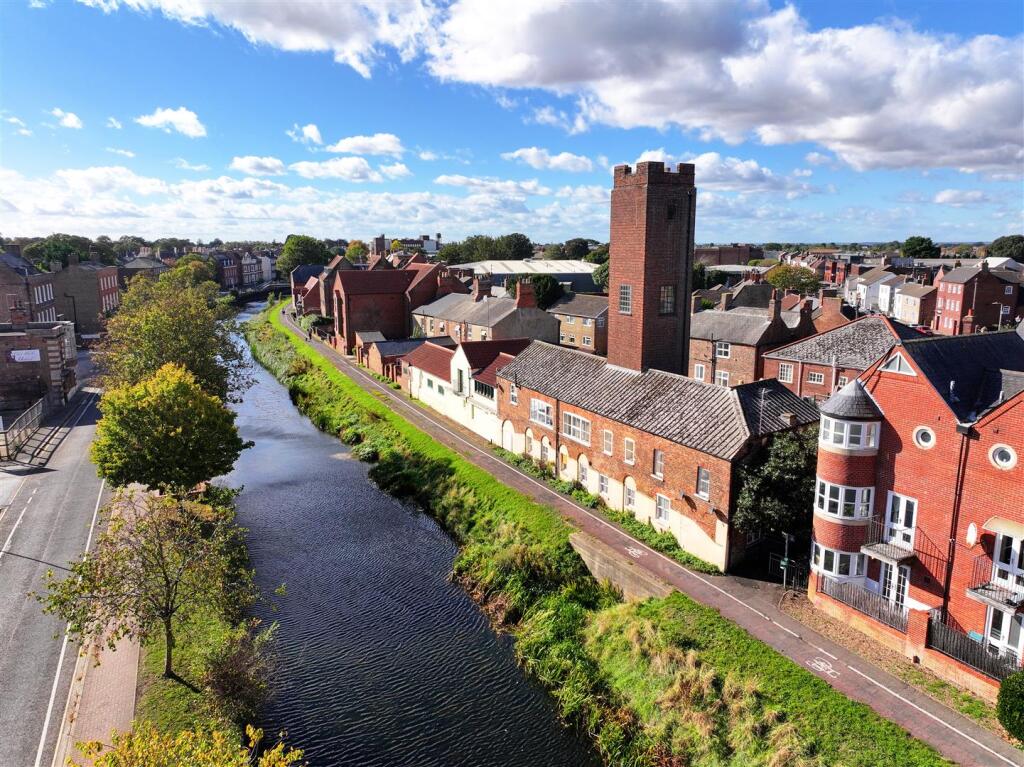 Main image of property: Albion Wharf, Spalding