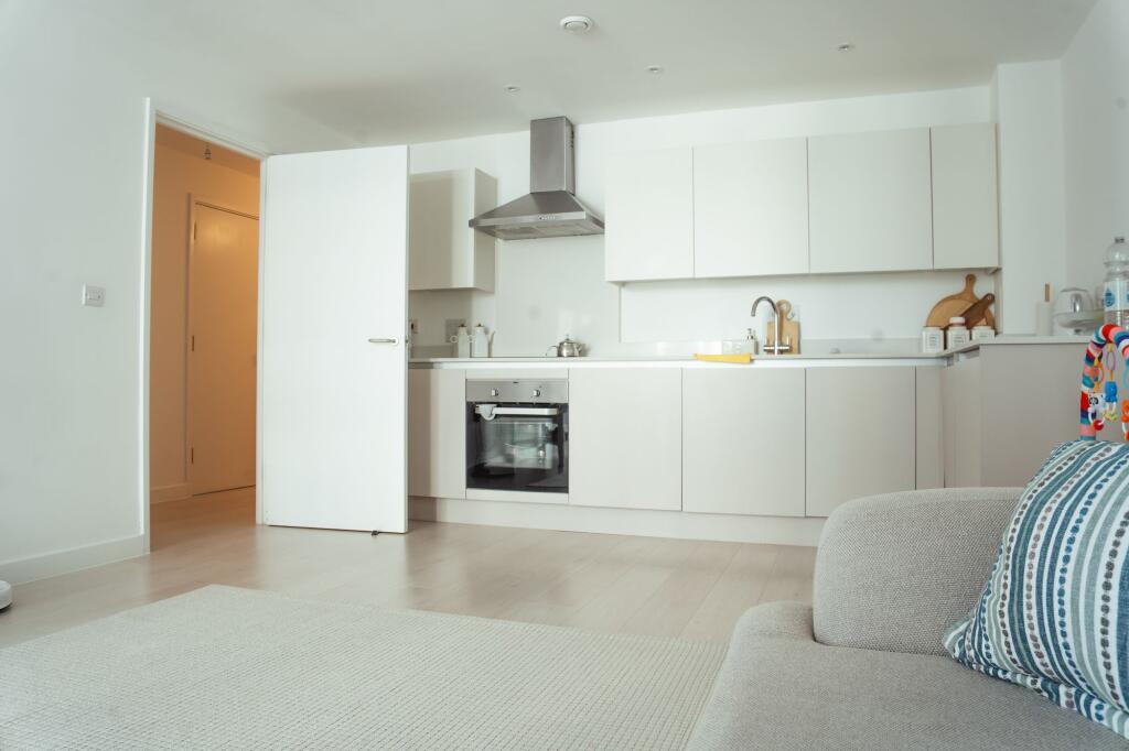 Apartment in Harlow, Essex - More