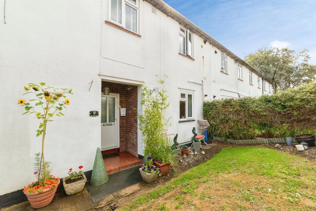 Main image of property: Hawbush Close, Welwyn