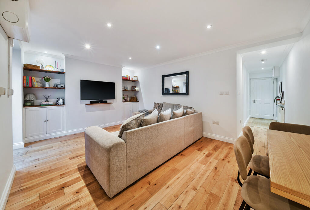 Main image of property: Byrne Road, LONDON, SW12