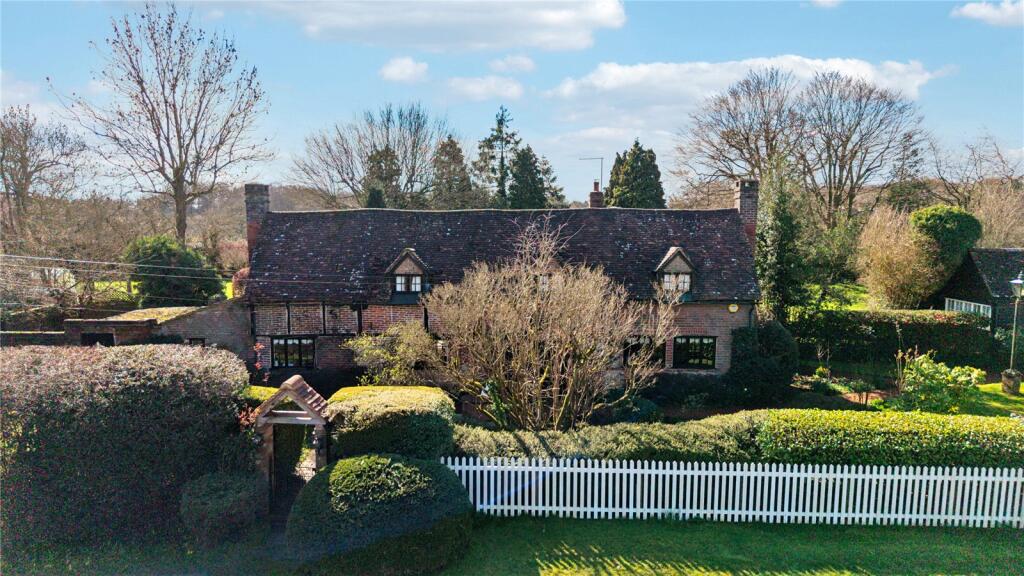 Main image of property: Hawridge Common, Hawridge, Chesham, Buckinghamshire, HP5