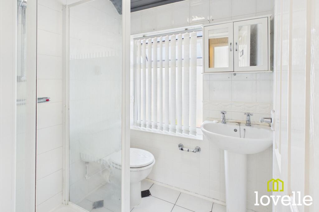 House in Hull, Kingston upon Hull - View 3