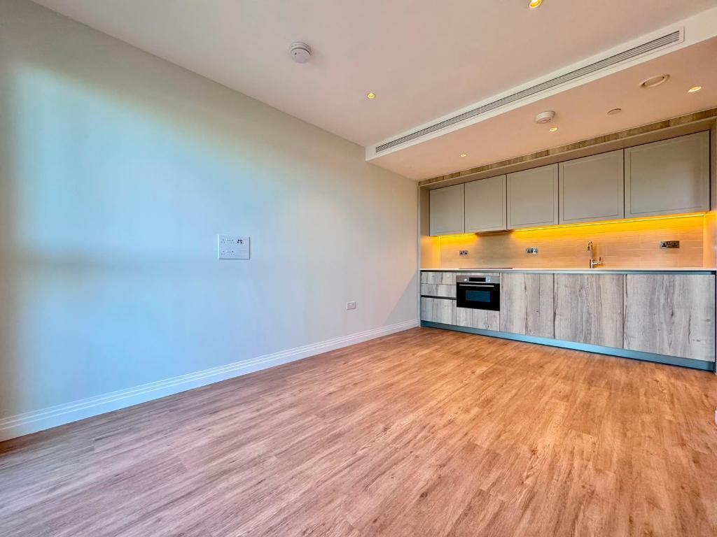 Apartment in London - View 3